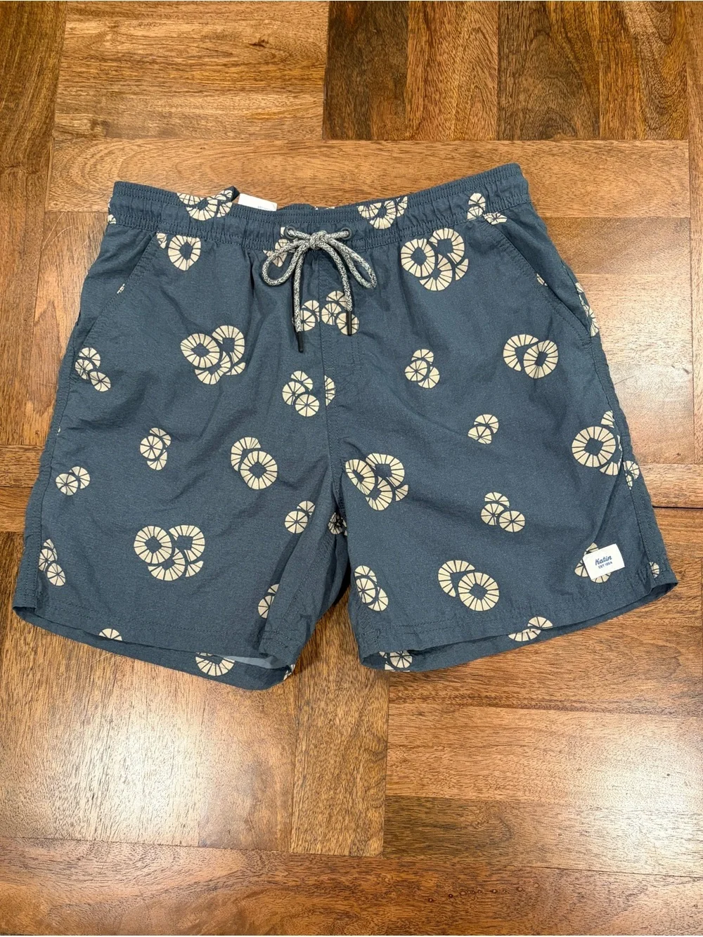 Katin Navy And Tan Print Swim Trunks with Drawstring Waist and Liner Mens Size S